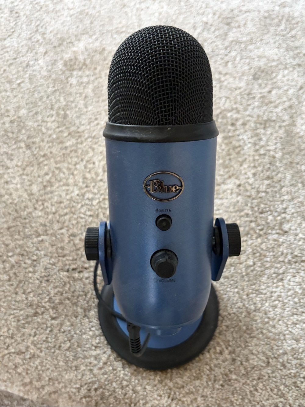 Yeti Blue USB Microphone in Matte Blue and Black